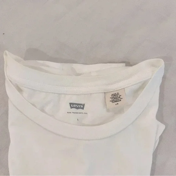 LEVI’S TEE  - Picture 5 of 5